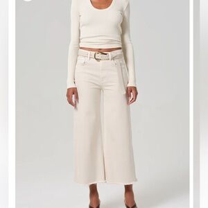 Citizens Of Humanity • Lyra Wide Leg Crop Raw Hem
In Almondette